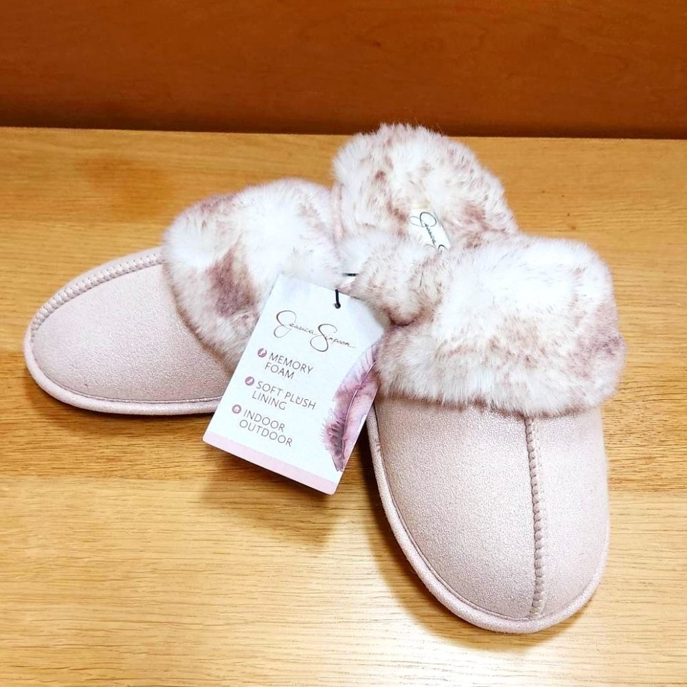Jessica Simpson Comfy Faux Fur Women's Slipper -Memory Foam - L (size 8-9)  NEW!